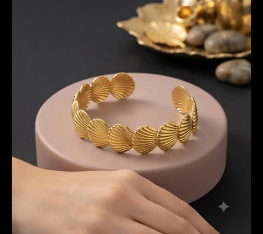 Golden Seashell Cuff Bracelet – Elegant Gold Open Cuff Bangle for Women