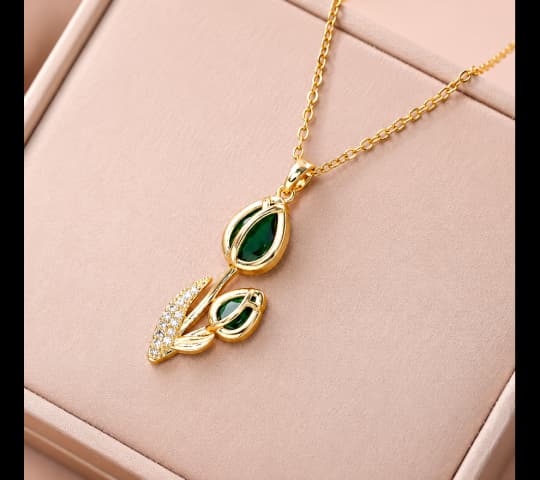 Gold Green Tulip Pendant Necklace – Elegant Floral Jewelry for Women