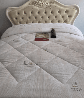 Gold Sun - Plant cashmere Quilt - King Size: 210*240cm
