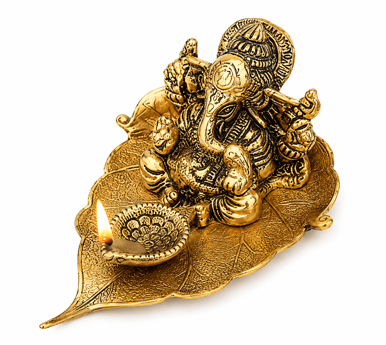 Lord Ganesha Idol with Leaf-Shaped Diya Oil Lamp – Decorative Puja Showpiece
