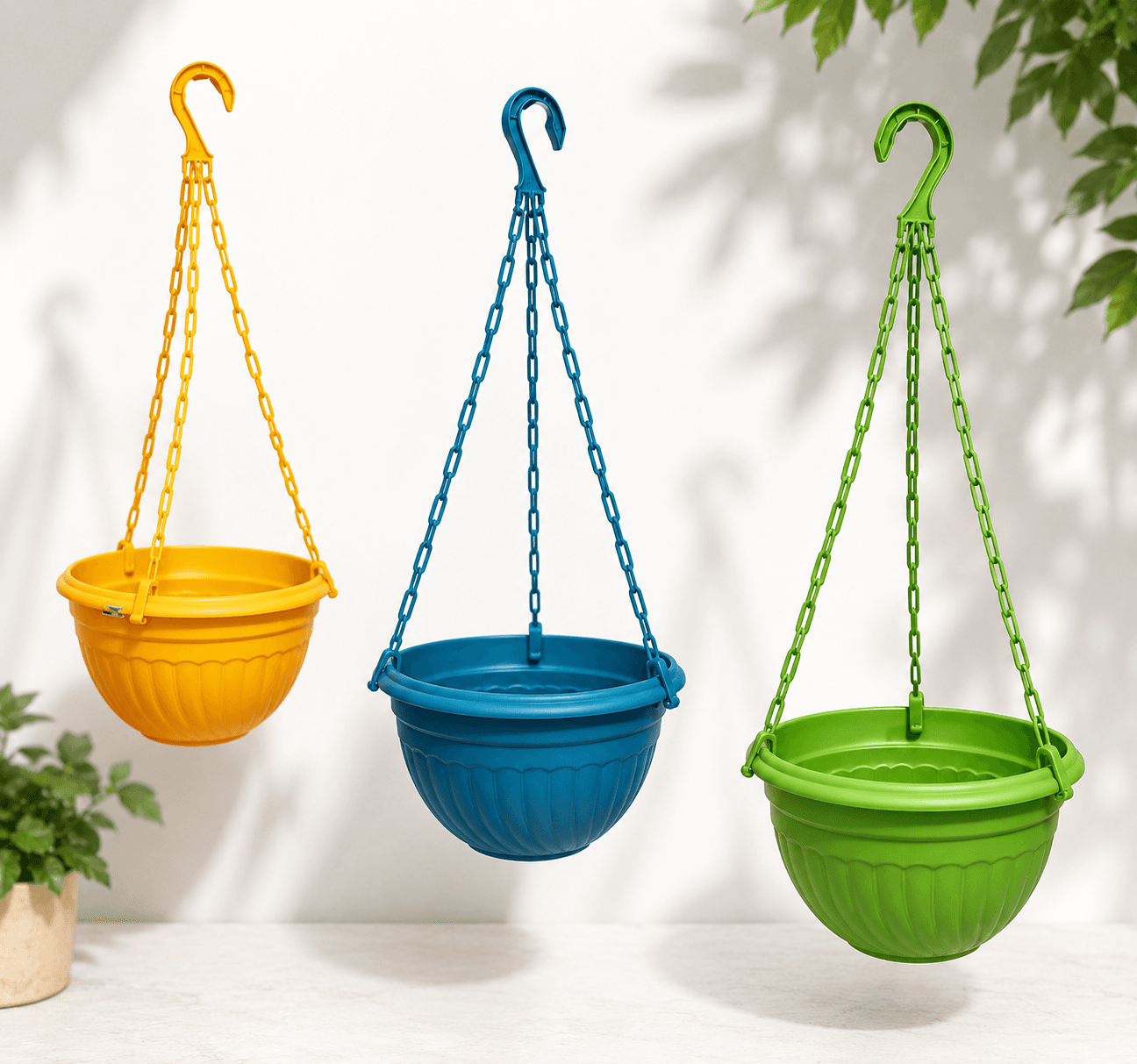 Bagmati Hanging Plastic Pots with Tray Set of 3