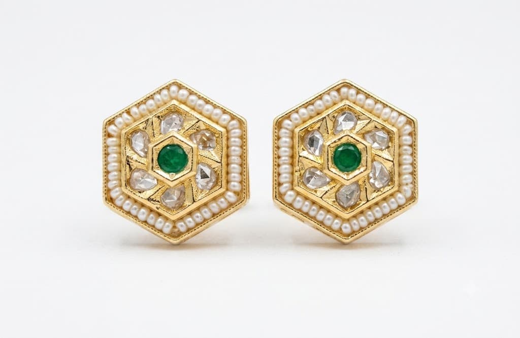 Hexagonal Kundan / Polki Stud Earrings – Traditional Crystal Ethnic Earrings for Women