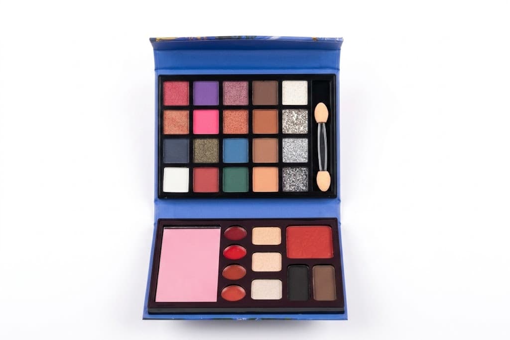 Divaz Divaz Blusher & Highlighter Palette | Long-Lasting Face Makeup Palette daily essentials & lifestyle — thumbnail 2 of 3