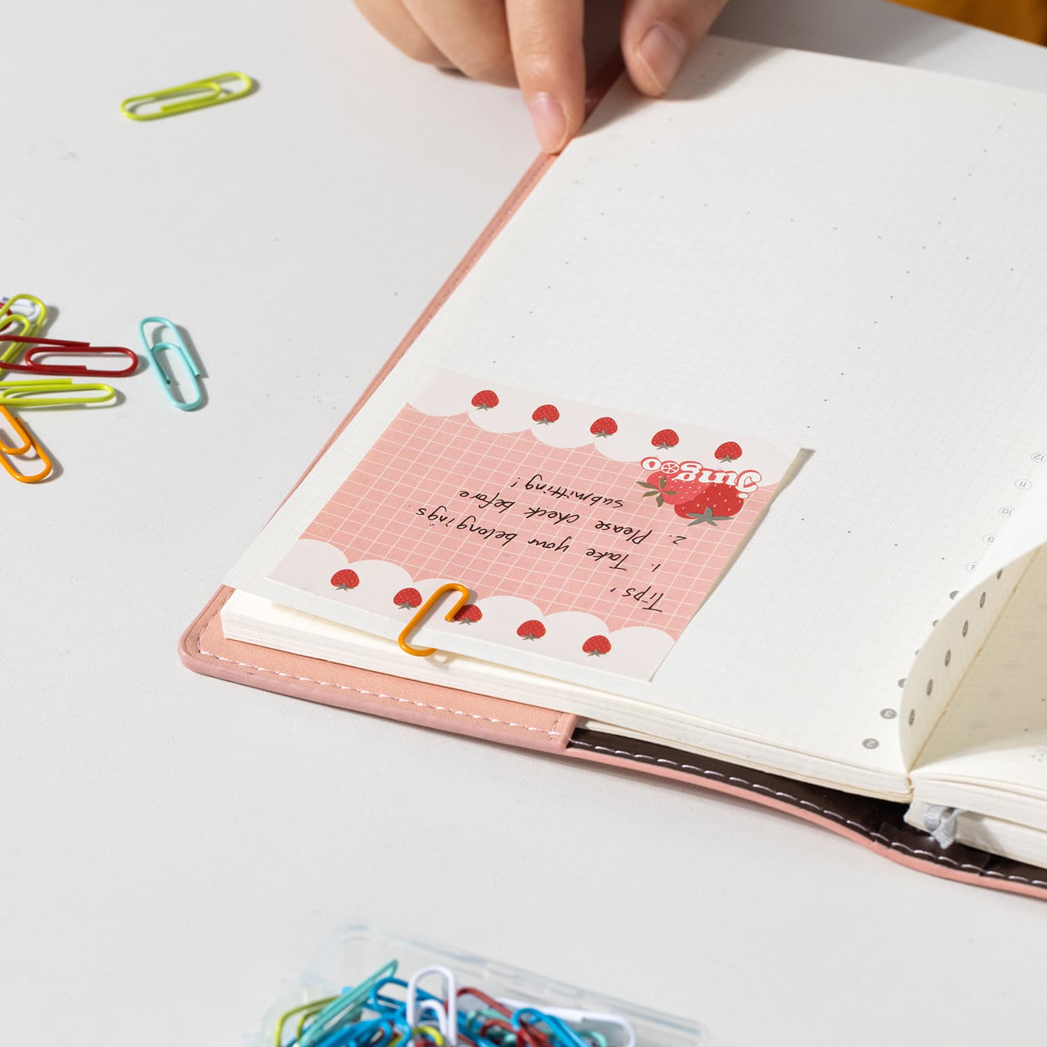 Deli Deli E0024 Paper Clip – Premium Metal Paper Clips for Office, School & Home stationary, toys & sports — thumbnail 2 of 4