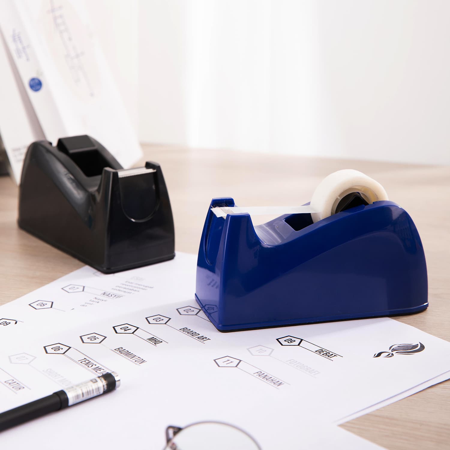 Deli Deli E815 Tape Dispenser – Durable Desktop Tape Cutter for Office, School & Home stationary, toys & sports — thumbnail 2 of 5